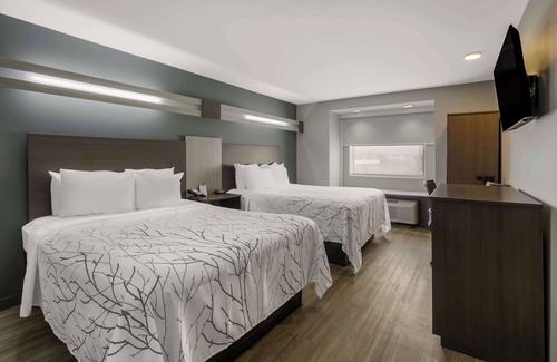Sevierville Hotel | SureStay Plus Hotel by Best Western Sevierville