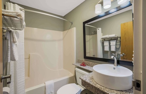 Sevierville Hotel | SureStay Plus Hotel by Best Western Sevierville