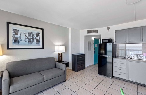 Northeast Virginia Beach Hotel | SureStay Studio by Best Western Virginia Beach Oceanfront