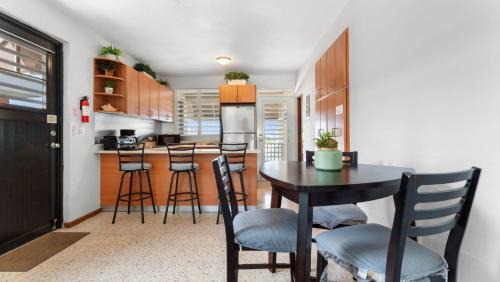 Ensenada Apartamento | Surf Beach Apt 201- One block from the beach