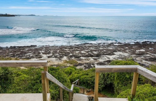 Shellharbour Casa | Surf Beach House - Absolute Waterfront