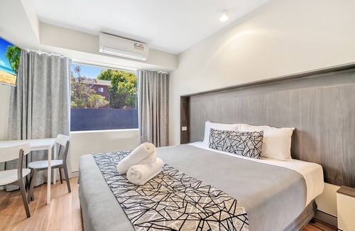 Port Macquarie Hotel | Surf Beach Motel Port