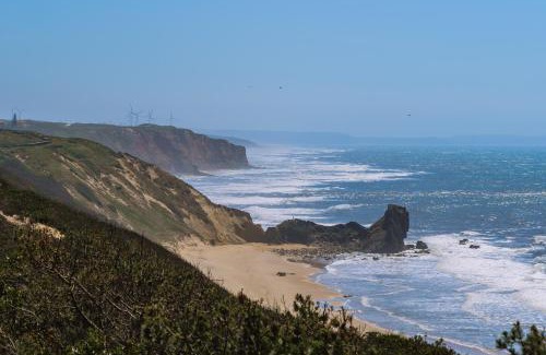 Pedra do Ouro Apartamento | Surf GuestHouse - 7min walk to the beach