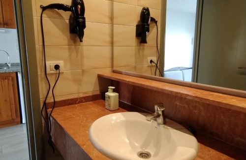 Los Abrigos Casa | Surf Harbour B&B