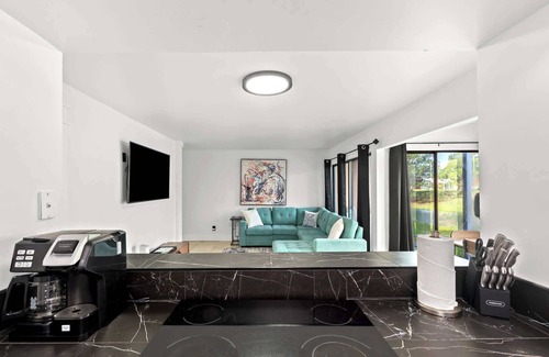 Destin Condominio | Surf N Snooze-Central Destin-Pet Friendly