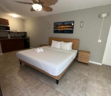 Pompano Beach Hotel | Surf & Sand Seaside