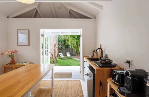 Wooloweyah Casa | Surf Shack Bungalow - Oceanstays