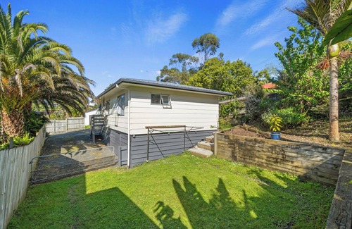 Raglan Casa | Surf Shack Haven - Raglan Holiday Home