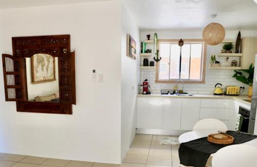 Coolangatta Apartamento | Surf Shack in Iconic Rainbow Bay - Coolangatta QLD (pet friendly)