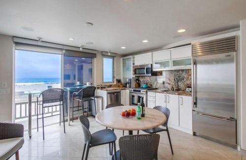 Mission Beach Casa | Surf Style 1