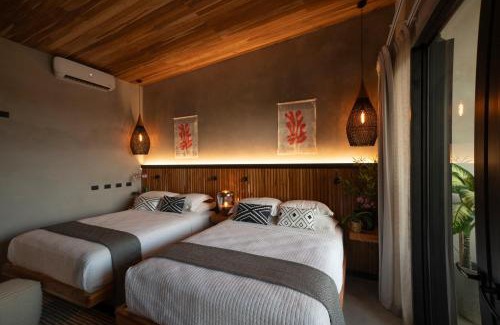 Jacó Cabina | Surf Synergy All-Inclusive Surf and Wellness Retreat