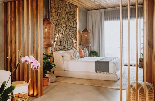 Jacó Cabina | Surf Synergy All-Inclusive Surf Retreat