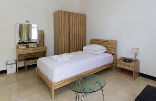 Thulusdhoo Island Casa | Surf Trip Maldives