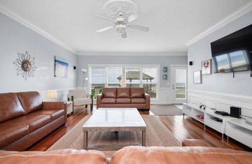 Long Beach Casa | Surf Watch by Oak Island Accommodations