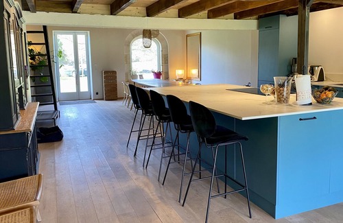 Gaillan-en-Medoc Casa | Surf, wine and chill with your crew!