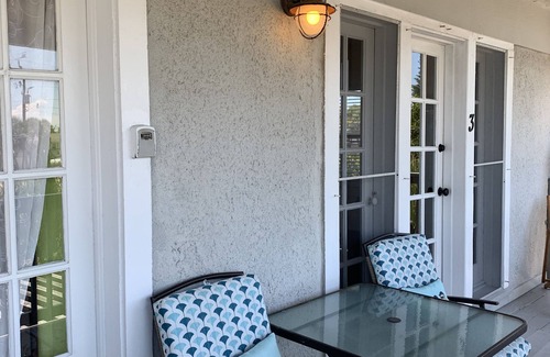 Boardwalk Apartamento | Surfer's Sunrise Suite