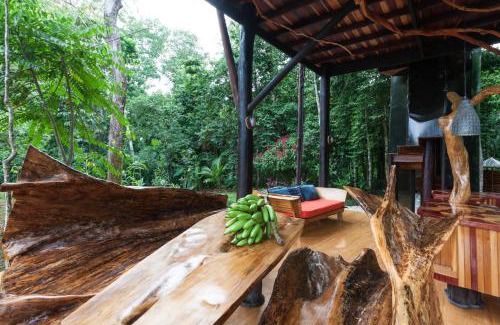 Puerto Jiménez Casa | Surfers´bohemian dream overlooking the point break