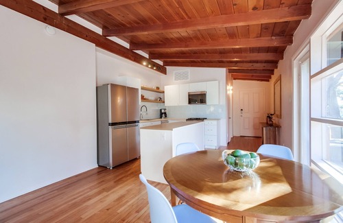 Olde Carlsbad Casa | SurfersCarlsbad Gem-Yard para perros