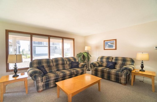 Seaside Casa | Surfers Cove