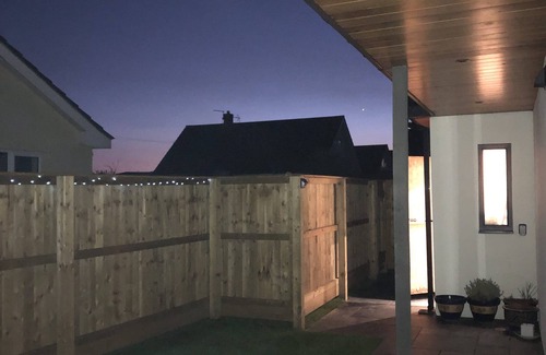 Porthcawl Casa | Surfers Lodge, Rest Bay, Porthcawl