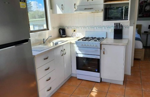 Barrack Point Otro | Surfrider Caravan Park