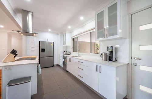 Copacabana Casa | "Surfscape" – Pool, Views & Pets