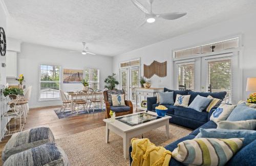 Surfside Beach Casa | Surfside Beach - Beach House Getaway