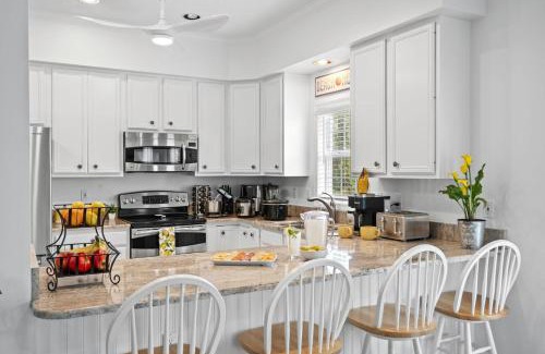 Surfside Beach Casa | Surfside Beach - Beach House Getaway
