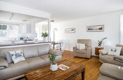 Narrawallee Casa | Surfside Cottage