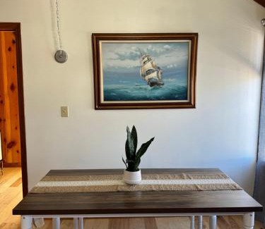 Seaside Casa | Surfside Cottage - Seaside Pets allowed