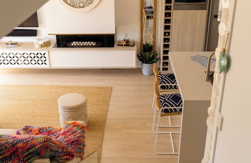 Port Kembla Apartamento | Surfside is a luxury getaway for couples with amazing views of Port Kembla beach