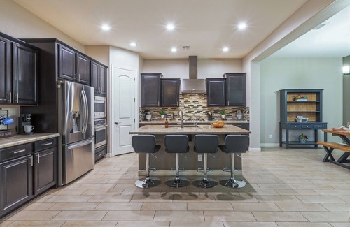 Surprise Farms Casa | Surprise: One Story, Mt VIEWS, Games, Pool w/Optional Heat, Spa, Outdoor Wood Fireplace & Gas Grill