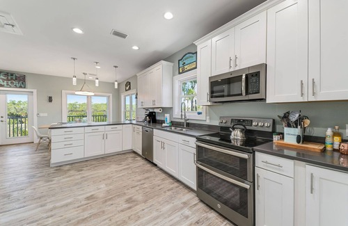 Port St. Joe Casa | IP Surrounded by Nature; Outdoor Living & Great for Doggies