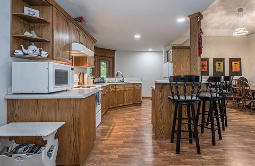 Miller Lake Cabaña | Surrounded by water, w/ hot tub & lounges