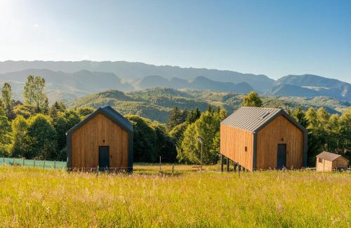 Moieciu de Jos Casa | Suspended Tiny House