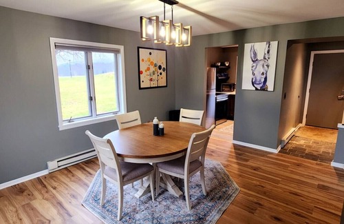 Waterbury Center Apartamento | Suss View Suites-Nicols Ledge.
