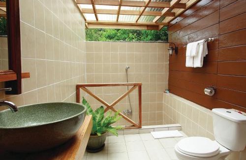 Ranau Cabina | Sutera Sanctuary Lodges At Poring Hot Springs