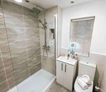 Thatto Heath Cabina | Sutton Heath Lodge