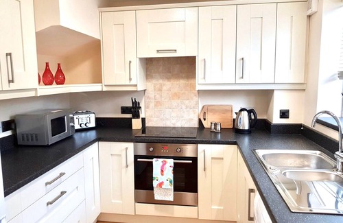 Thatto Heath Cabina | Sutton Heath Lodge