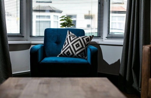 Plymouth Casa | 2 Bed - Sutton House by Pureserviced