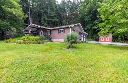 Pisgah Forest Casa | Sutton's Kudzu Korner