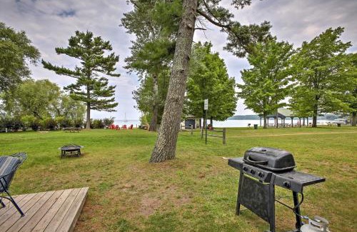 Suttons Bay Casa | Suttons Bay Bayview Cottage with Deck and Gas Grill!