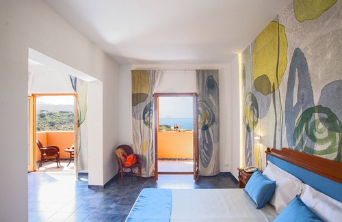Localita Punta Fram Hotel | Suvaki Resort