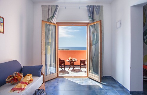 Localita Punta Fram Hotel | Suvaki Resort