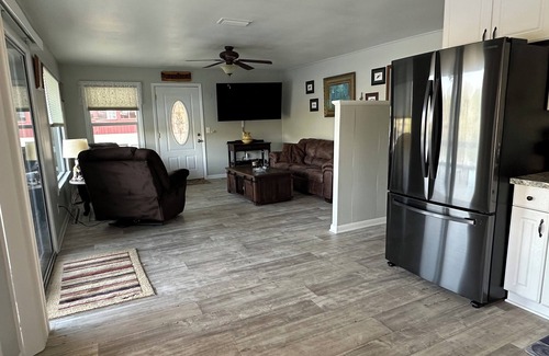 Old Town Casa | Suwannee River 2BR 1BA near Fanning Springs. Lower level screened, Boat House