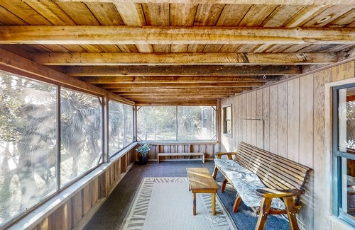 Old Town Casa | Suwannee River Home with Kayaks, Boat Dock & Launch, Riverfront Deck, Dogs OK