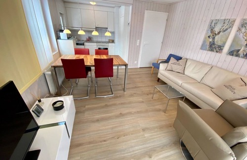 Schoenried Apartamento | Suzanne Nr. 22 by Interhome