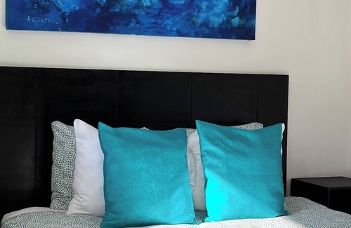 El Zonte Hotel | THE BEACH BREAK HOTEL & SPORTS BAR