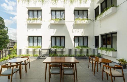 Pondok Gede Hotel | Svarnabumi Hotel