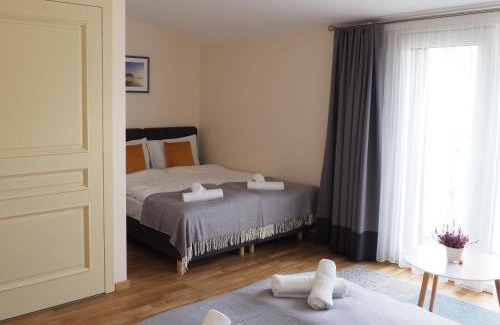 Kurtuvenai Casa | Svečių namai Žara